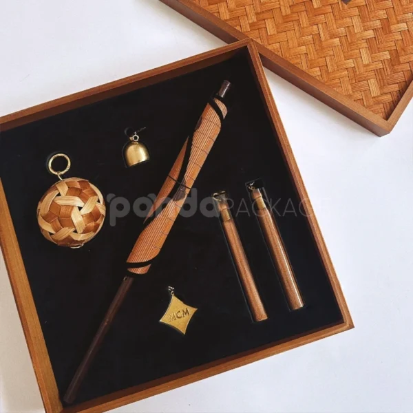 Oriental Bamboo Weave Gift Box with Tassel and Ink-Inspired Motif