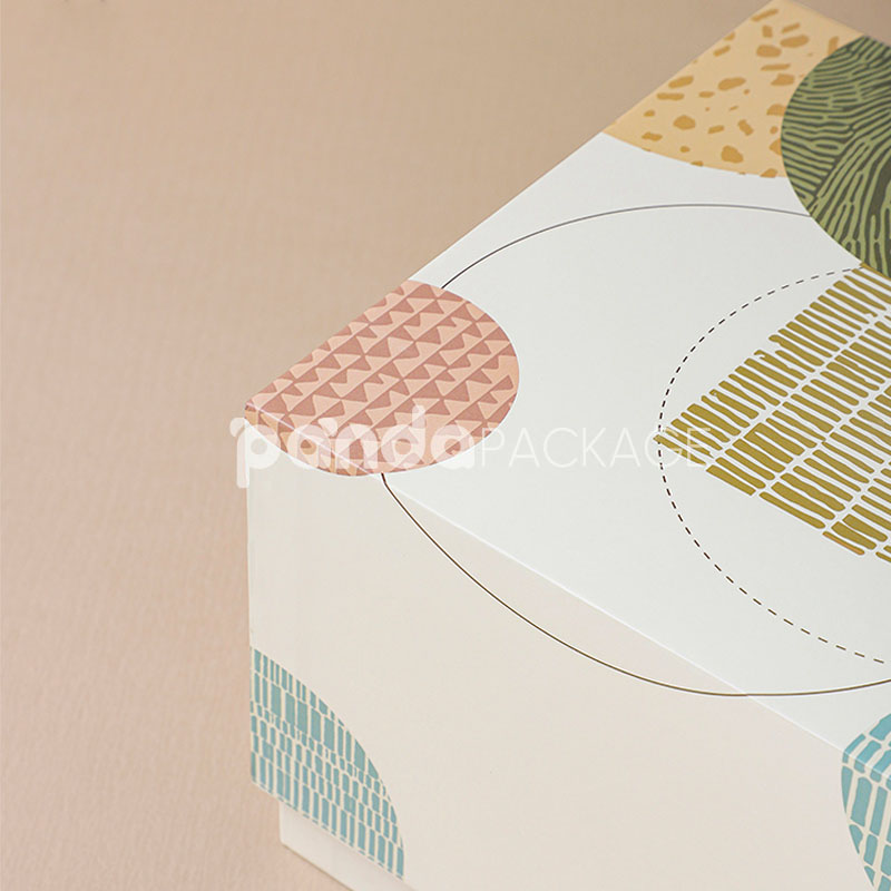 Modern Ceramic Cup Box with Abstract Nature-Inspired Print