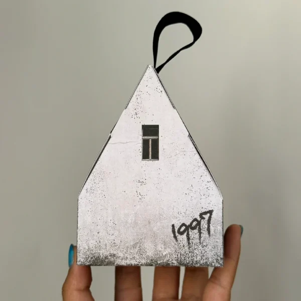 House-Shaped Gift Box with Ribbon Handle and Hand-Painted Effect