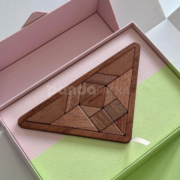 Pastel Gradient Gift Box with Envelope Flap and Textured Finish
