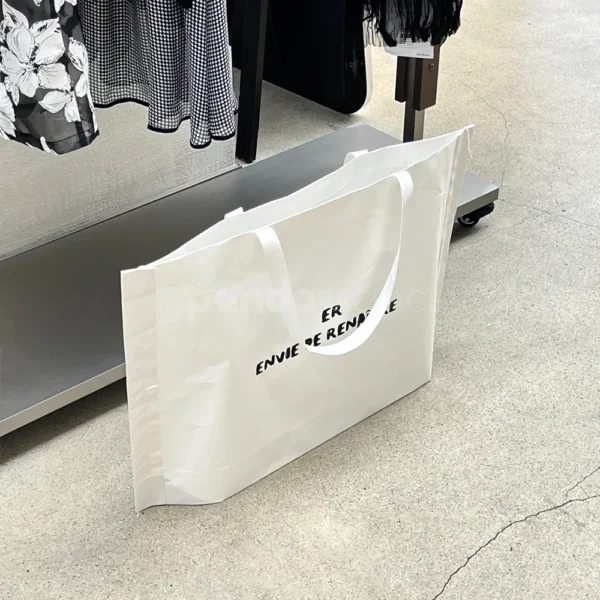 Premium Non-Woven Garment Shopping Bag with Reinforced Handles