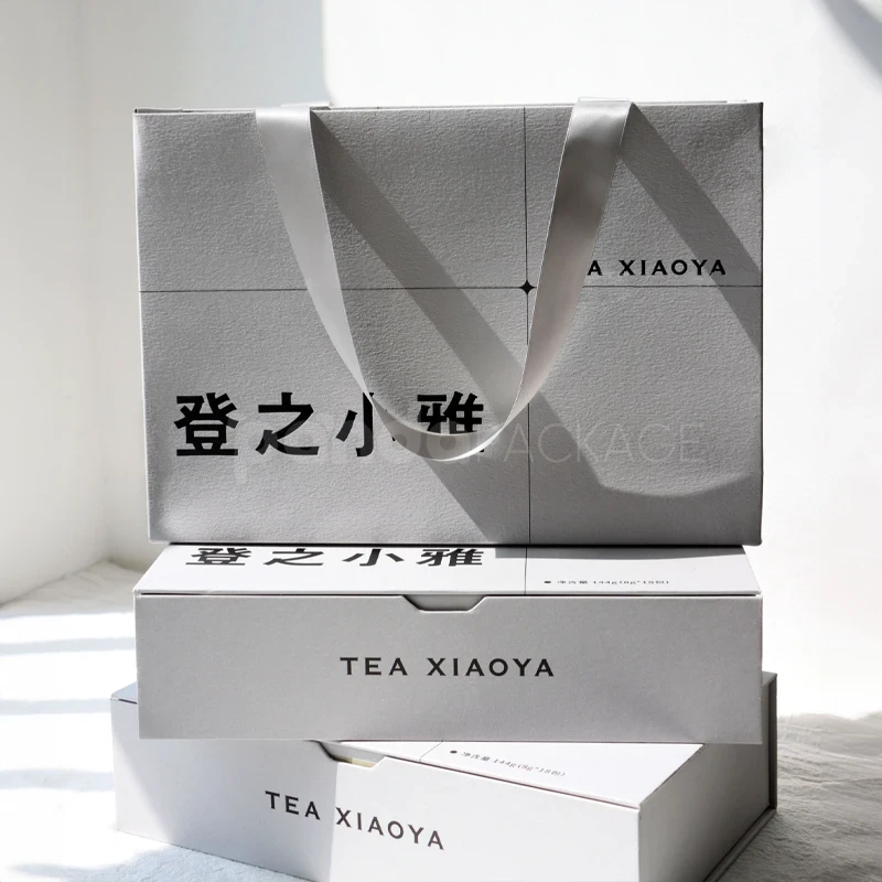 Cosmetic Box with Insert Divider
