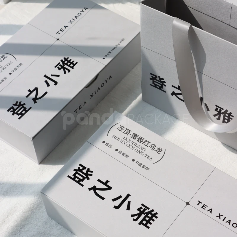 Cosmetic Box with Insert Divider