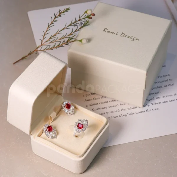 Elegant Cream Jewelry Box with Magnetic Closure