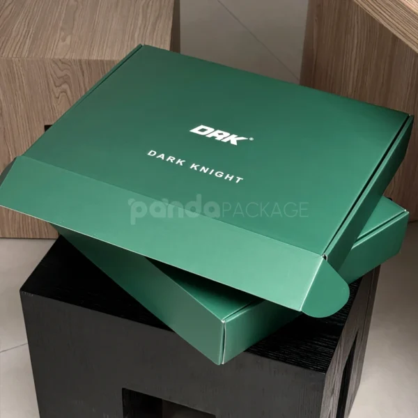 Luxury Magnetic Closure Green Rigid Gift Box