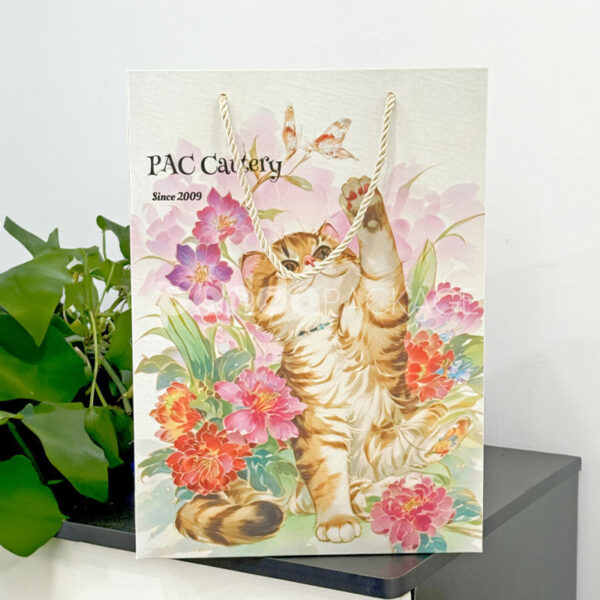 Artistic Cat-Themed Gift Bag with Floral Illustration