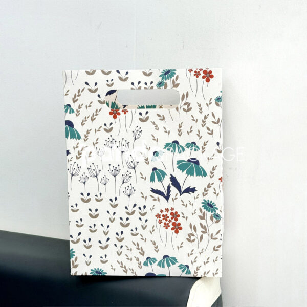 Floral Cut-Out Handle Gift Bag with Nature-Inspired Design