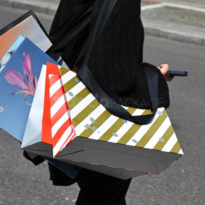 Gift Bag with Pop Art Heart and Stripe Design