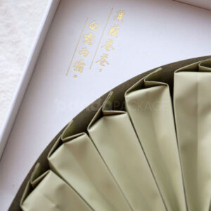 Elegant White Gifting Box
