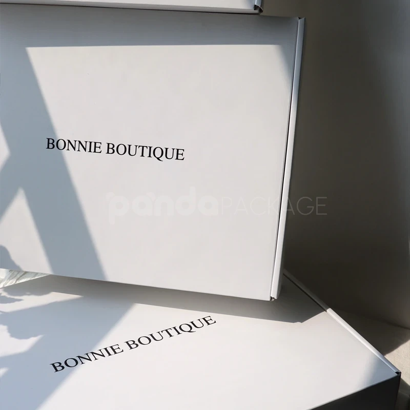 White Mailer Box