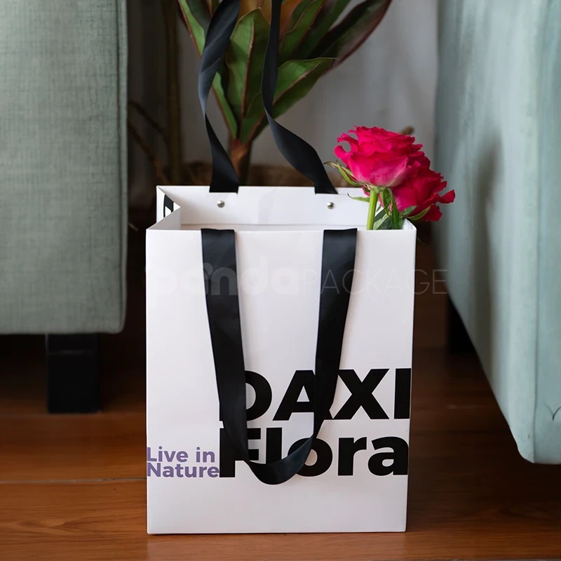 Bold Modern Gift Bag