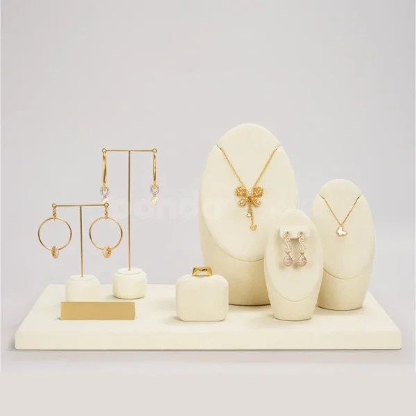 Velvet Oval Jewelry Display Stand Set