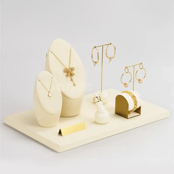 Velvet Oval Jewelry Display Stand Set