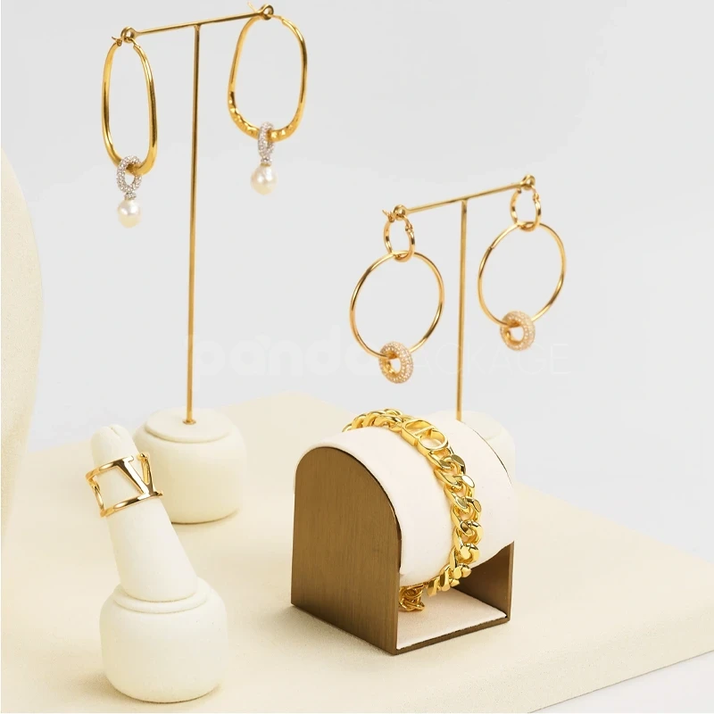 Oval Jewelry Display Stand