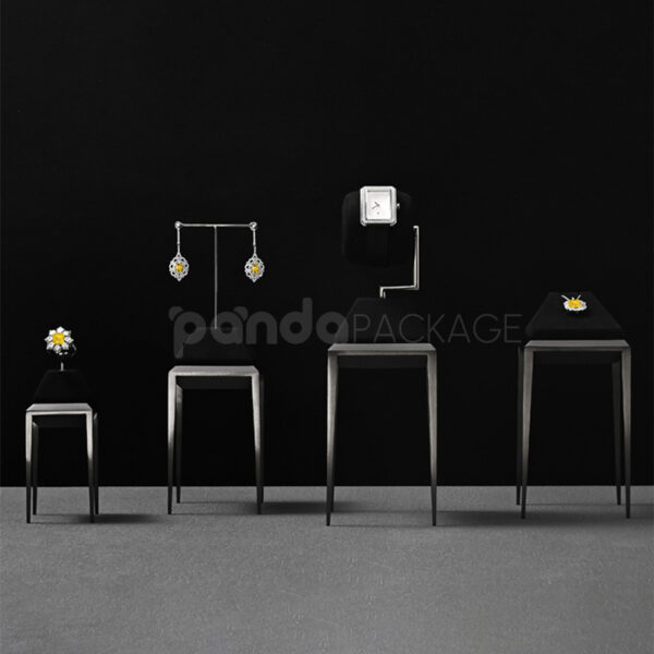 Luxury Velvet Jewelry Display Pedestal Set