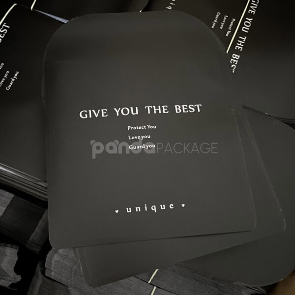 Elegant Black Window Cut-Out Packaging Bag with Matte Finish