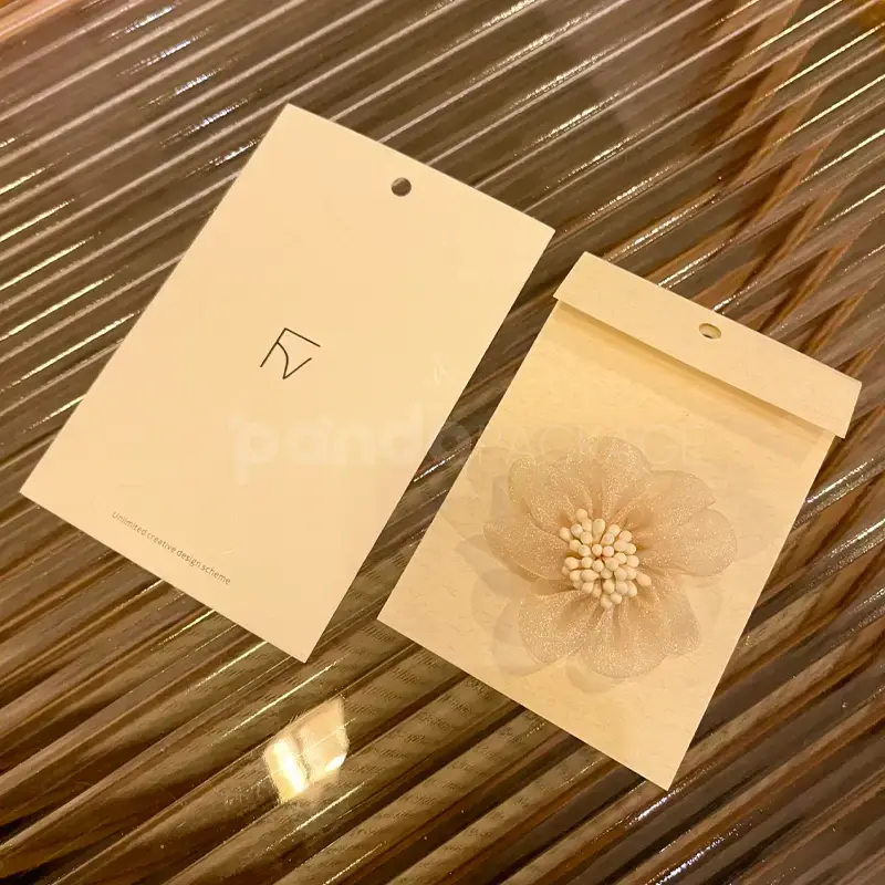 Beige 3D ShimmerBloom Tag with Golden Glitter Envelope