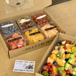 EcoLuxe FruitHaven Box Sustainable Fruit Packaging