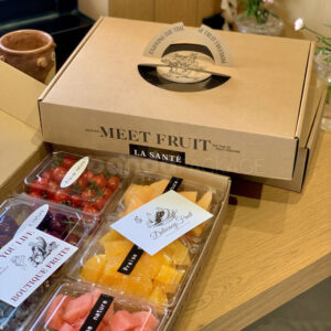EcoLuxe FruitHaven Box Sustainable Fruit Packaging