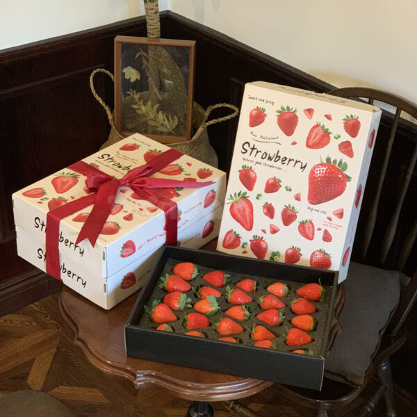 Luxe Strawberry White Ribbon Box