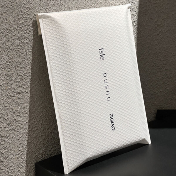 Minimalist White Honeycomb Apparel Mailing Bag Packaging