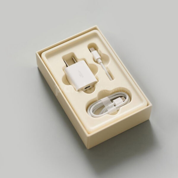 Custom Molded Plastic Tray Insert for Electronic Accessories Packaging