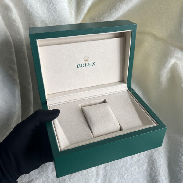 Elegant Green Rigid Box with Textured Hinged Lid