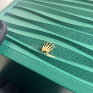 elegant green rigid box with textured hinged flip lid design