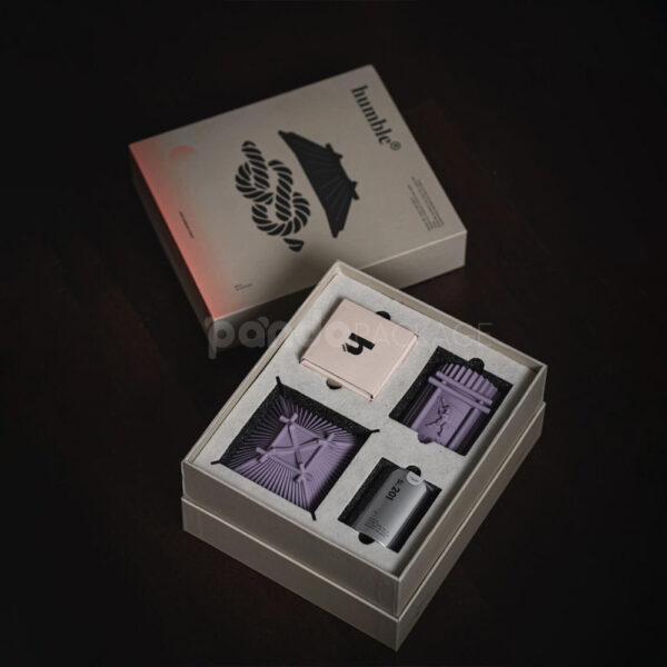 Architectural Candle Box with Japanese Temple-Inspired Gift Design