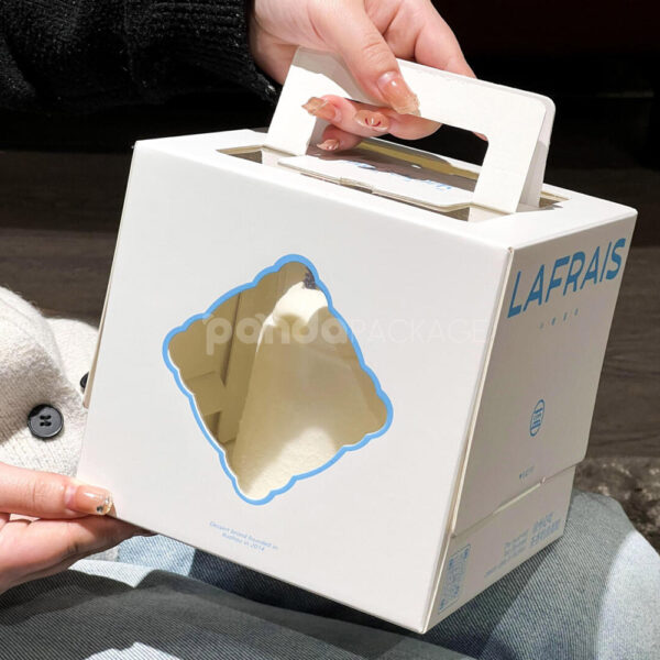 Durable Restaurant Carrier Boxes for Cakes and Food Delivery