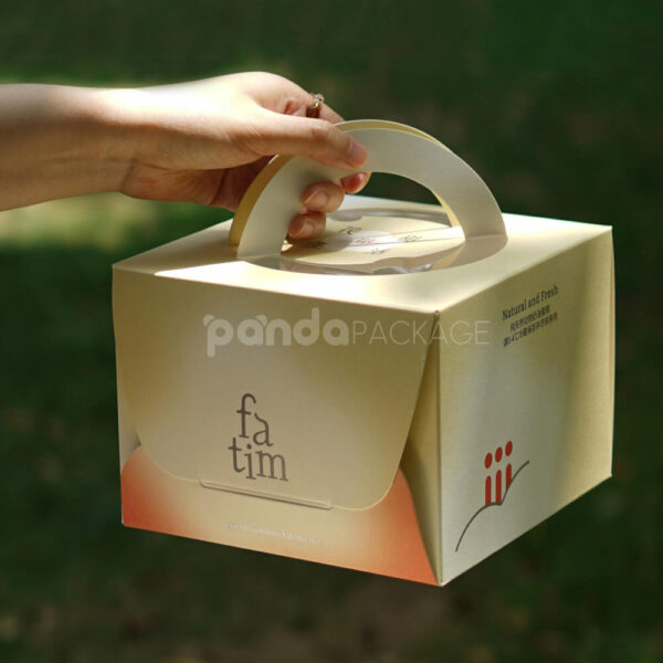 Elegant Restaurant Carrier Boxes for Cakes and Food Packaging
