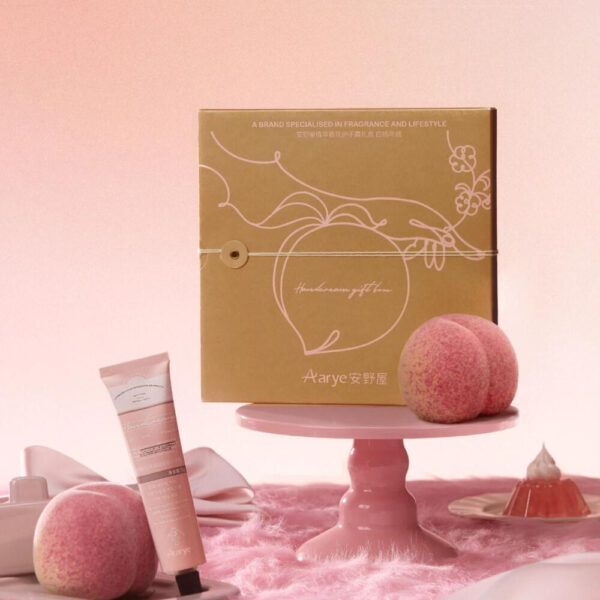 Peach-Inspired Cosmetic Gift Box Set with Hand Cream