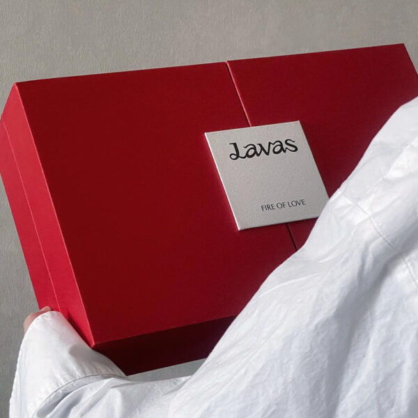 Luxury Red Cosmetic Gift Box Set for Special Occasions