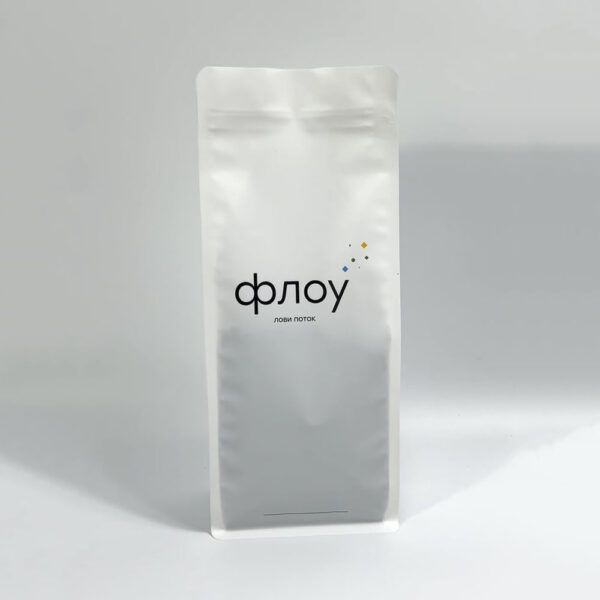 White Coffee Pouch with Minimalist Russian Text Design