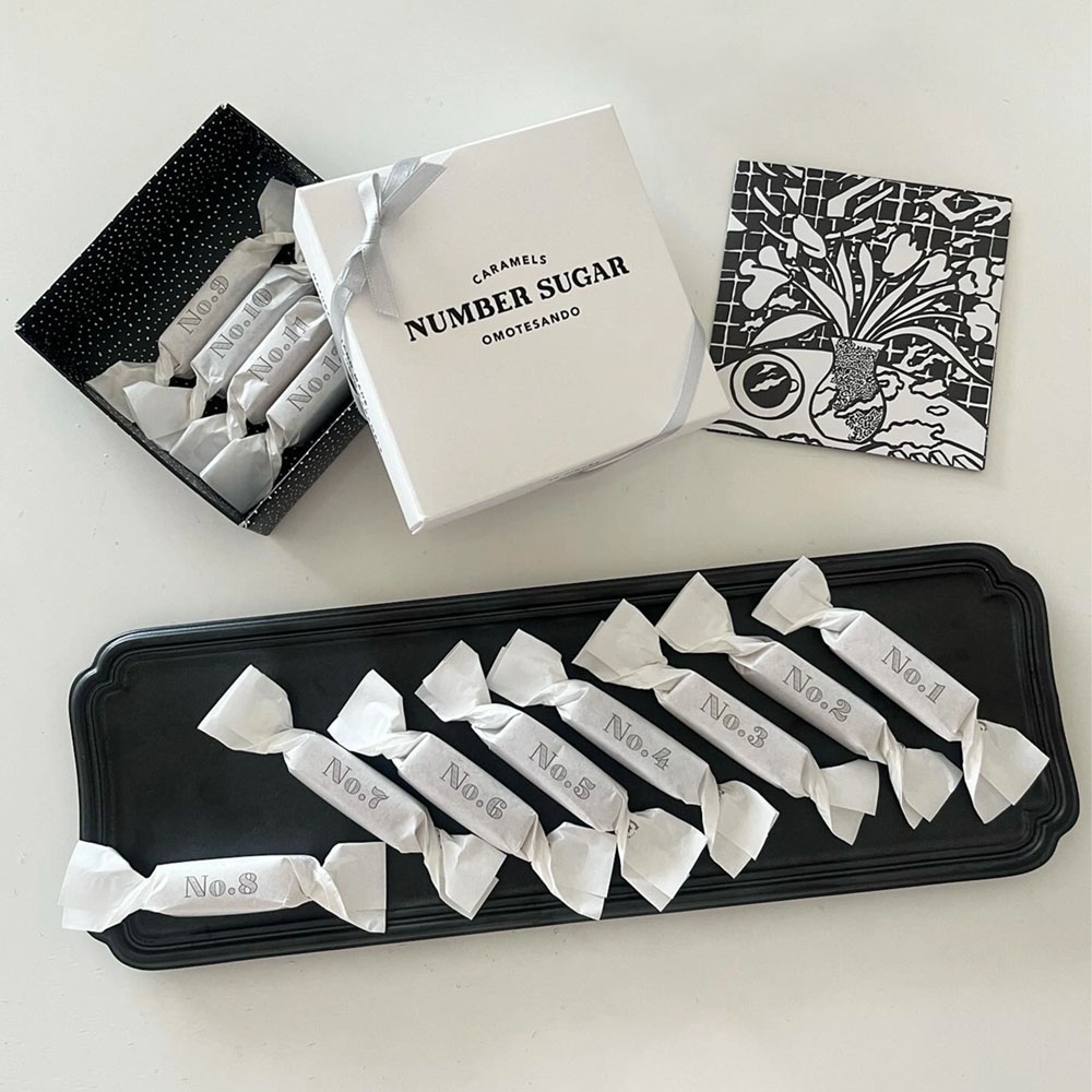 elegant square paperboard gift box with ribbon for candy packaging