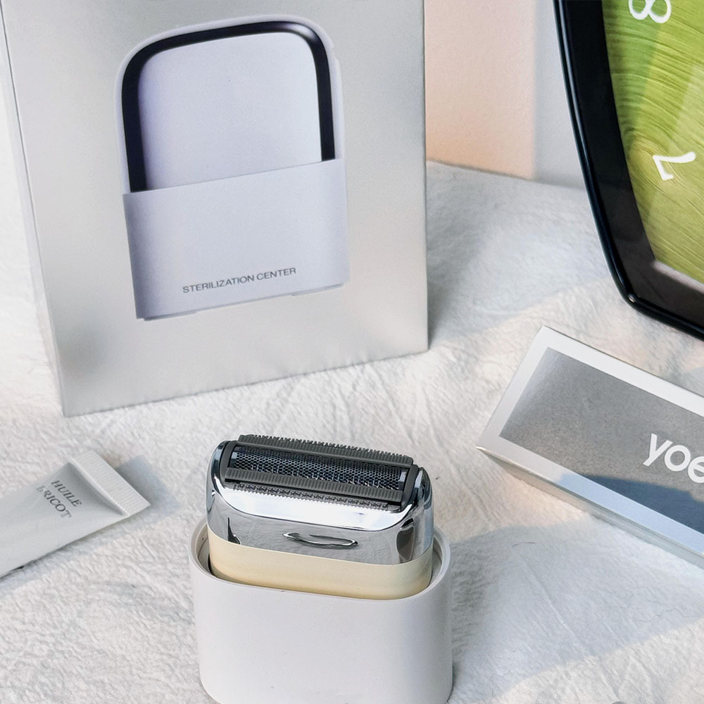 luxury silver rigid magnetic box for electronic grooming products