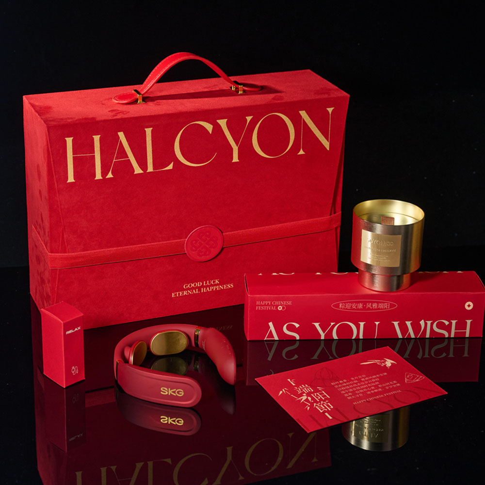 red magnetic rigid gift box with foil stamping for premium packaging