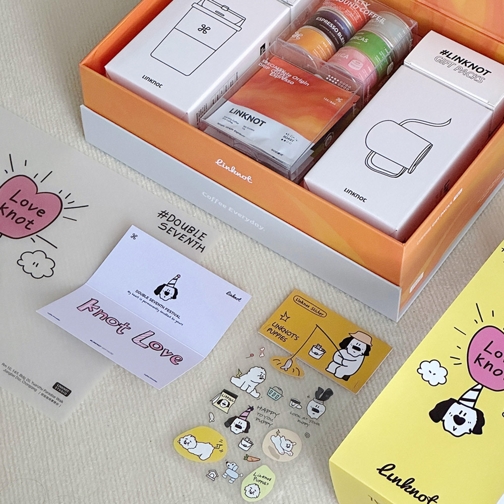 magnetic rigid paperboard gift box with flip-top lid and dividers