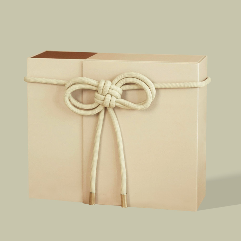 luxury magnetic rigid gift box with rope knot decoration
