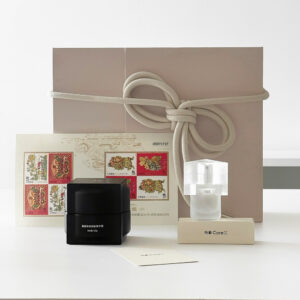 luxury magnetic rigid gift box with rope knot decoration