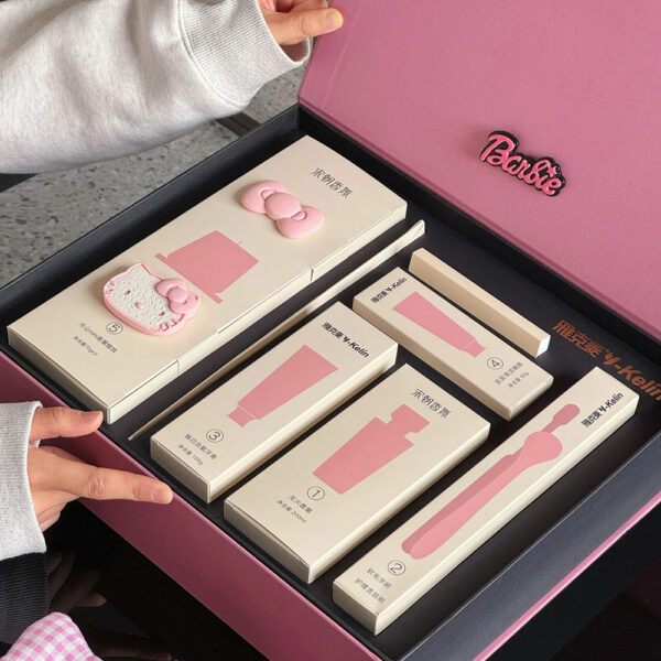 Pink Magnetic Rigid Gift Box with Embossing Design