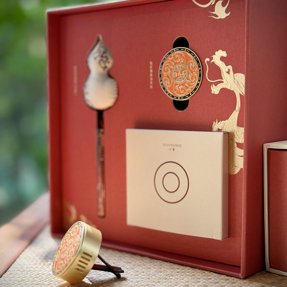 luxury rigid drawer gift box with handle for premium packaging