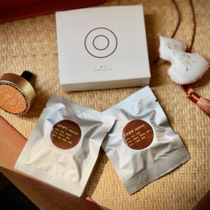 luxury rigid drawer gift box with handle for premium packaging