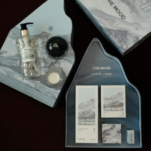 luxury mountain-shaped rigid gift box with landscape design for skincare and festival gifts