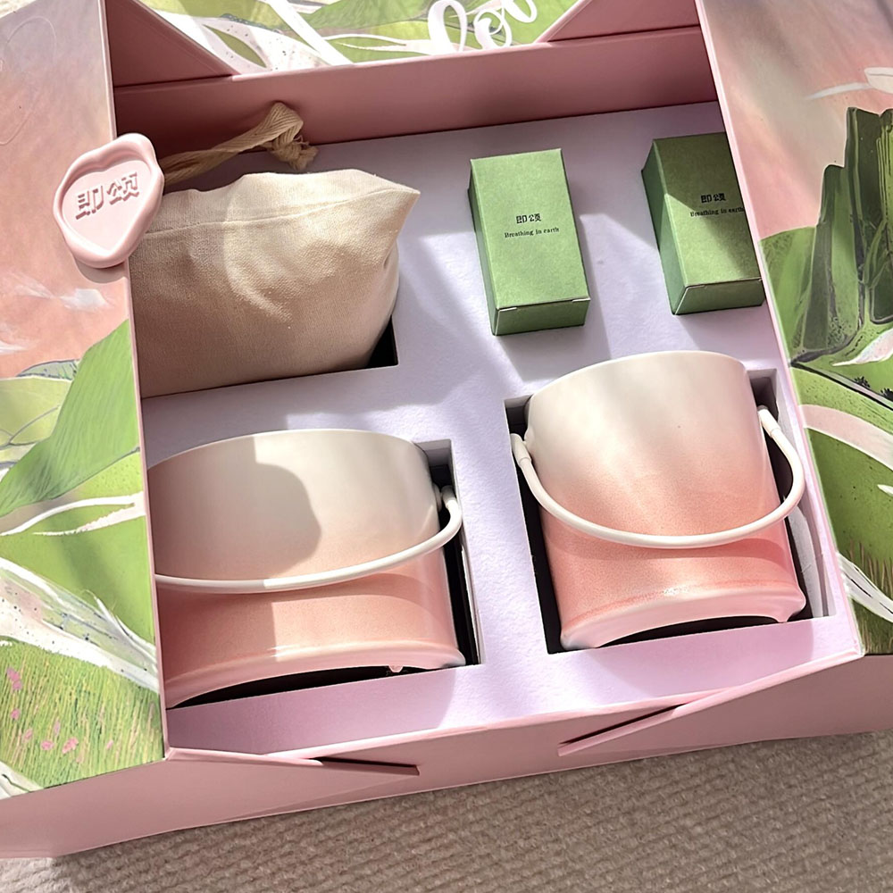 luxury pink fragrance rigid gift box with door lid for festival gifts