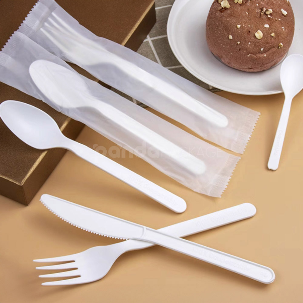 compostable biodegradable cutlery set with fork knife and spoon for takeaway packaging
