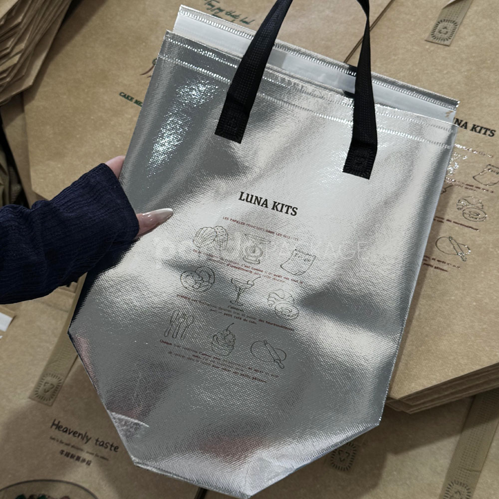 eco-friendly reusable non-woven and insulated bags for bakery products and food packaging