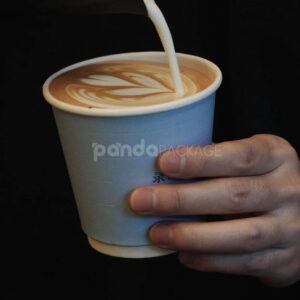 printed disposable coffee paper cup with white lid for takeaway drinks and cafes