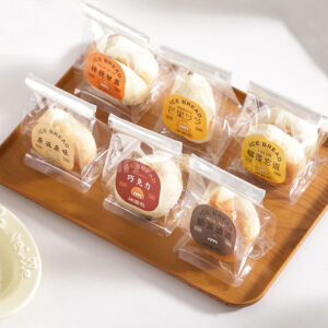 clear reclosable bakery bag for bread pastry and dessert packaging