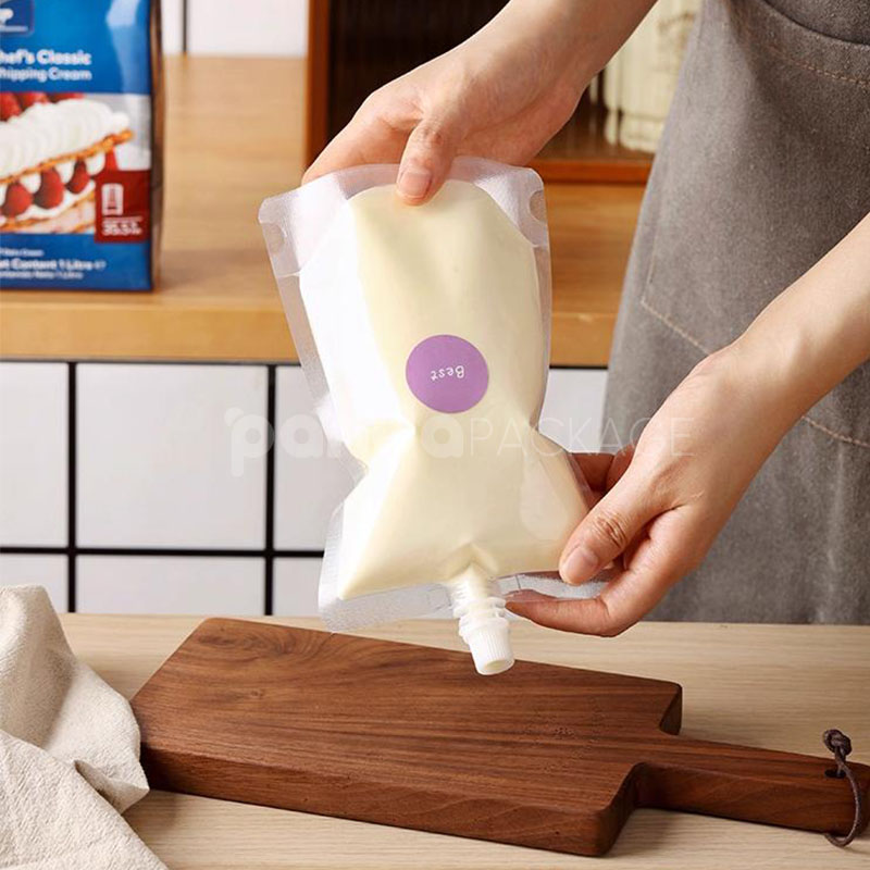 transparent food-grade spout pouch for frozen food, sauce and liquid packaging